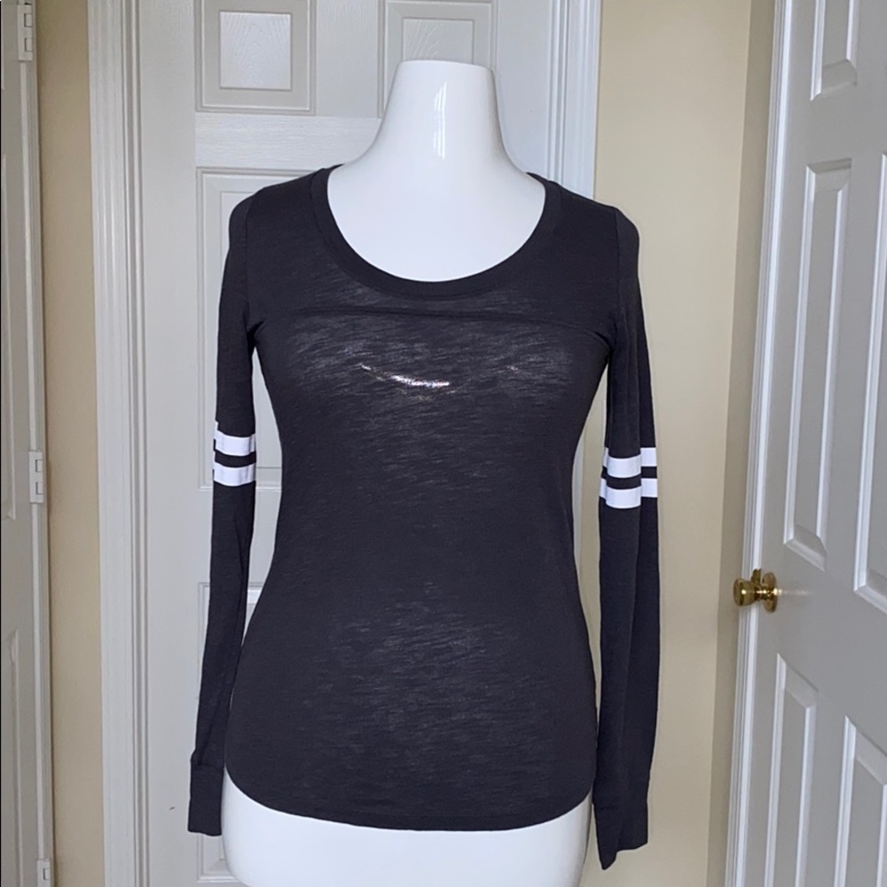 Victoria Secret Pink Gray Long Sleeve Top